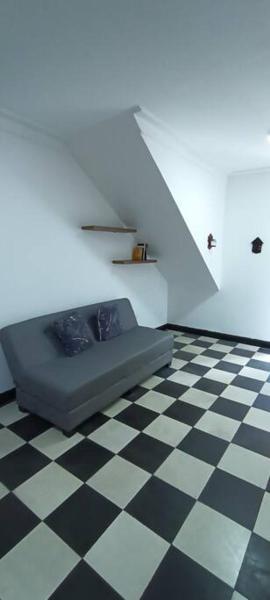 Apartamento Amoblado amplio y confortable, excelente ubicación 
